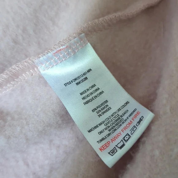 Rae Dunn LOVE. sweatshirt - Picture 6 of 6